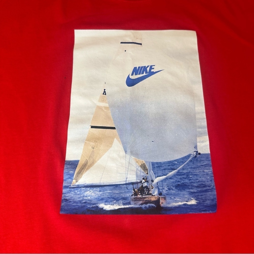 Men’s Nike loose fit shirt size medium - Picture 3 of 9